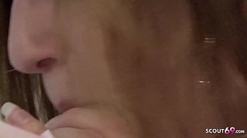 Kakak Tiri Ketahuan Nonton Film Porno Dan Langsung Kuhajar Sampai Dia Menggelepar