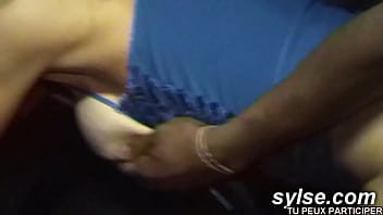 Gadis Dan Ibu Lesbian Beraksi Di Pantai