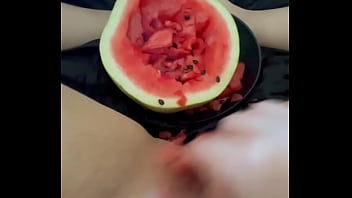 Melon Manis Memperbanyak Orgasme Gadis Rumahan – Video Panjang Arab Terbaru 2025 – Amatir Saudi Terbakar – Putri Salju Arab Mesum Bermasturbasi – Fetish Makanan Ekstrim – Buah Masuk Memek Sempit Abg – Cewek Los Angeles Usa