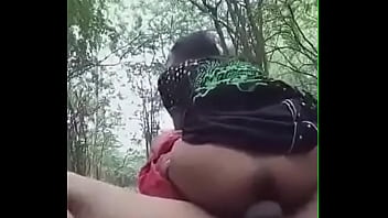 Gadis Seksi Dari India Yang Menggoda