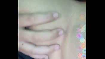 Pamer Payudara Seksi Dari Gadis Indonesia
