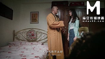 Biksu Shaolin Tiongkok Menggunakan Kontolnya Untuk Melayani Para Wanita Pemuja