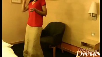 Gadis India Desi Berbicara Kotor Dalam Video Rumahan