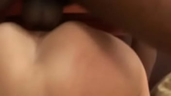 Menyelami Gadis Putih Hingga Ke Lubuk Terdalam