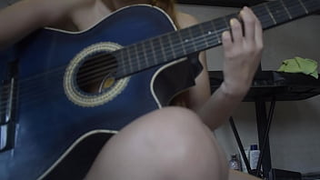 Gadis Musik Bayar Dengan Tubuh Demi Masuk Band, Doyan Kontol Sampai Nelen Semua Dan Masih Minta Tambah