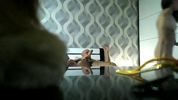 Pria Italia Berpenis Besar Menggasak Wanita Jepang