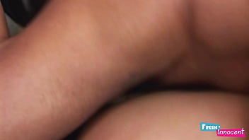 Gadis Murni Yang Tak Kuasa Menolak Godaan Batang Panas Kakak Tirinya