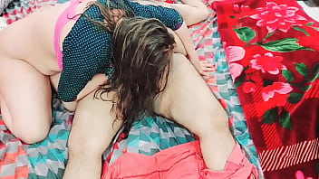 Ibu Tiri Pakistan Dan Ayah Tiri Bercinta Keras Di Ranjang Pagi Hari Dengan Suara Hindi Yang Jelas