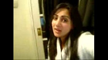 Penari Desi Menggoda – Tonton Video Porno Gratis Di Youporn