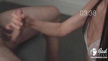 Sadmiss Yang Seksi Merangsang Kekasihnya Hingga Memuncratkan Air Manis Di Wajahnya – Adegan Panas Asia!