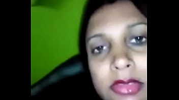 Bidadari Desi Yang Menggoda