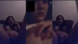 Gadis Tiktok Seksi Dengan Payudara Besar Menggoda