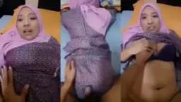 Ngentot Sama Bibi Berjilbab Tapi Montok Dan Menggairahkan