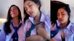 Siswi Smp Genjot Sugar Daddy Dengan Seragam Sekolah Yang Menggoda