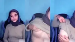 Ukhti Cantik Pamer Uting Panas Di Sesi Live Terakhir Yang Menggoda