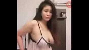 คลับลับไลฟ์สดสุดเร่าร้อน นมวัวยักษ์จากทางบ้าน