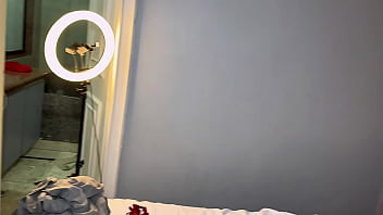 Bercinta Dengan Ibu Dan Anak Perempuan, Video Amatir Nyata Tersebar Di Internet