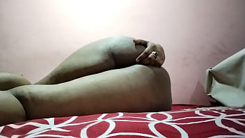 Desi Bhabhi Yang Panas, Ku Jilati Memeknya Yang Basah