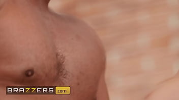 Eve Sweet, Pesenam Genit Yang Menggoda / Brazzers / Masukkan Kode Xvpromo Di Situs Resmi Untuk Diskon