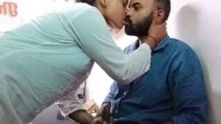 Video Mesum Seorang Wanita Genit Yang Menggocoh Toko Kelontong