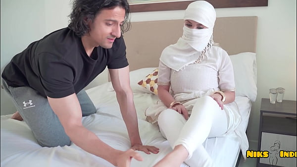 Gadis Muslimah Subur Dan Patuh Dihardcore Ganas Oleh Cowok Desi