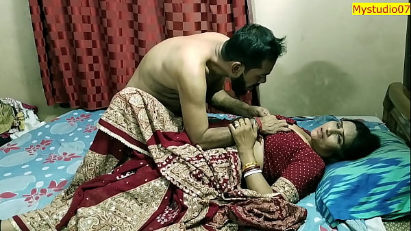 Bokep India Bhabhi Mesum Ngentot Dengan Teman Dekat Suami! Suara Hindi Jelas