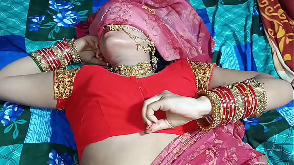 रक्षाबंधन पर सौतेली बहन ने अपने भाई को राखी बांधते हुए गिफ्ट में खुद को पेश किया, उसकी आवाज़ में था एक अलग ही जोश