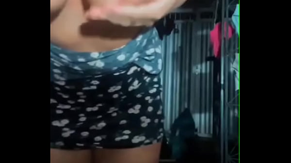 Gadis Cantik Yang Menggoda Di Live Streaming