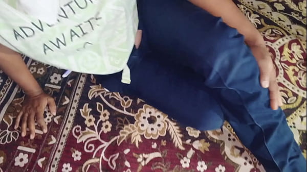 Bhabhi Ka Garam Pani Se Devar Ko Nehla Diya, Chudai Mein Ubal Padi Jawani Hd Video