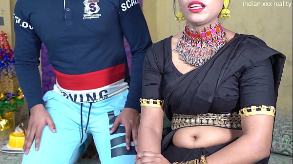 Milf India Merayakan Ulang Tahun Dengan Nafsu Liar Xxx Desi Dalam Bahasa Hindi Xxx