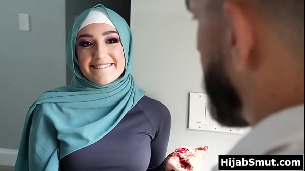 Gadis Muslimah Polos Digodok Pelatih Sepak Bolanya Jadi Mesin Nafsu