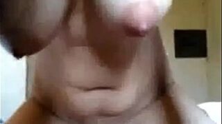 Gadis Desi Menggila, Menunggang Dengan Liar Dalam Video Panas
