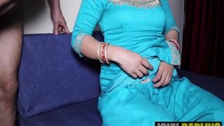 Ibu India Yang Panas Menggoda Anak Lelakinya Yang Masih Muda