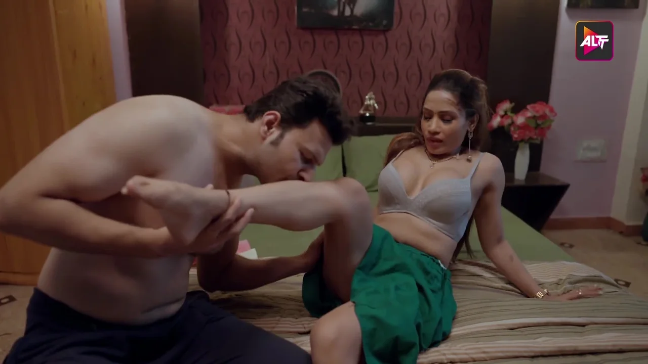 Kiski Chudai Hui Pehle? Dekho Rangeen Kahaniyan 33 Ka Xxx Pehla Episode
