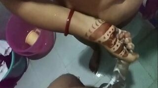Pasangan Pengantin India Bercinta Dengan Penuh Gairah Di Video Panas