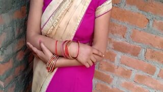 Seorang Pria Nakal Mengebor Tetangganya Bhabhi Dalam Adegan Panas Telugu