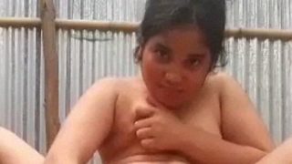 Video Panas Ibu Desa India Mainkan Malai Dengan Jari
