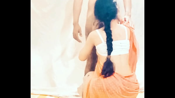 Bhabhi Desa India Yang Imut Berpakaian Sari Menggoda, Main Seru Dengan Devar Untuk Seks Anal Kasar Dan Intens
