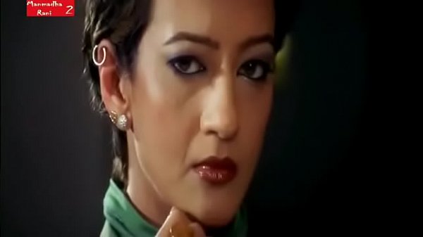 Gadis India Yang Menggoda Dengan Liku-liku Tubuhnya Yang Memesona