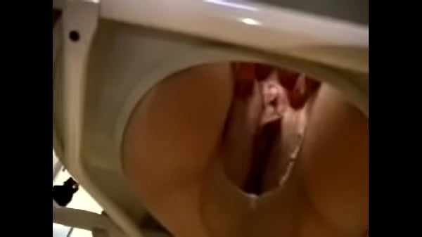 Perawat Zoe Dengan Kaus Kaki Transparan Dan Klitoris Besar Yang Menggoda