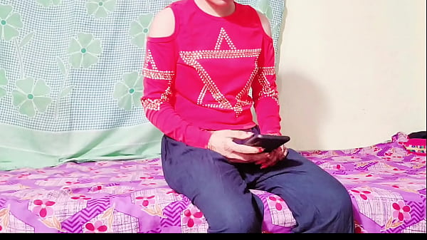 स्टेप अंकल ने देसी लड़की को घर बुलाकर गर्म मुलाकात की