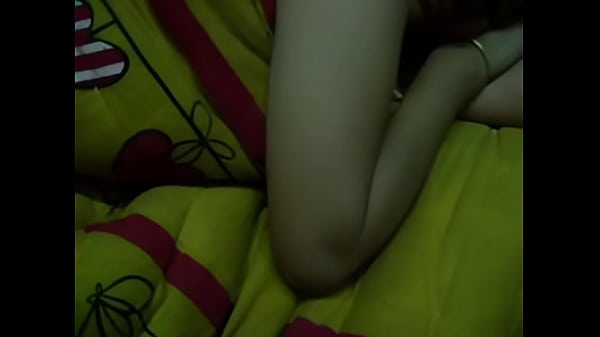 Desi Bhabhi Yang Panas Digoda Tetangga Nakal