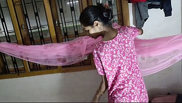 Desi Bhabhi Menggoda Pacar Berpenis Besar Ke Rumah Untuk Aksi Bercinta Keras Di Sore Hari