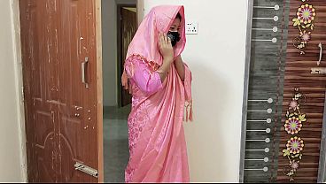 Desi Bhabhi Ditiduri Habis-habisan Oleh Dever Dengan Suara Erotis Kental Ala Bangladesh