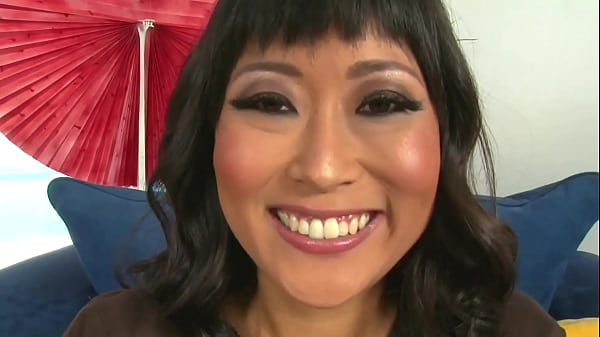 Ibu Tirimu Adalah Pelacur Seksi Yang Mengidamkan Kontol Hitam Besar