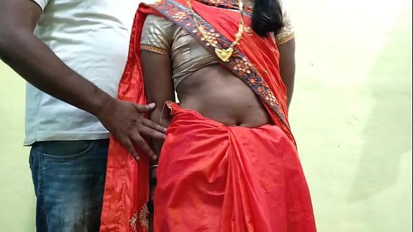 भाभी की रसीली चूत को दिवाली की रात जबरदस्त चोदने का मजा लेता देवर