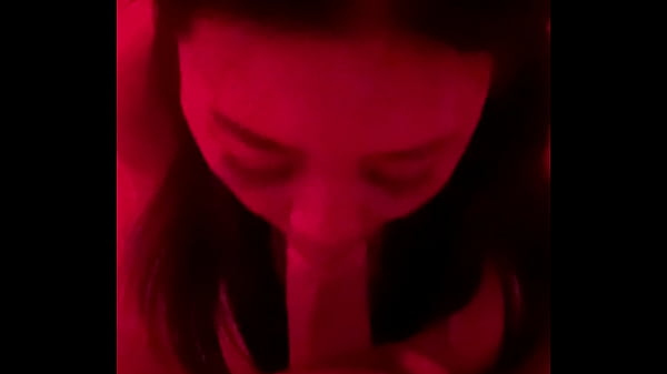 Layanan Oral Tanpa Kondom Dari Wanita Asia