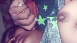 Desi Chut Basah – Jari Menggila Di Dalamnya
