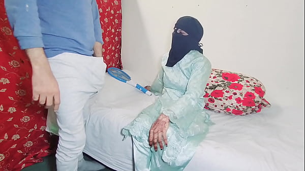 Anal Ganas Doggystyle Dengan Pacar India Berpayudara Besar, Menghajar Pantat Besarnya Dengan Kontol Tebalku Sambil Bergumam Kotor Dalam Bahasa Hindi