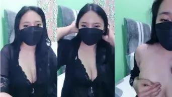 Zahra Hidup Dengan Lingerie Hitam Yang Menggoda Dan Liar
